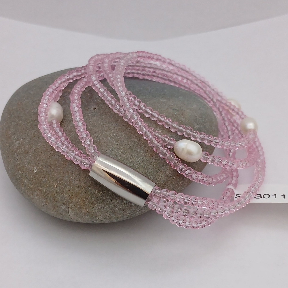 Vantel Pearls Wrap Bracelet (Pink)